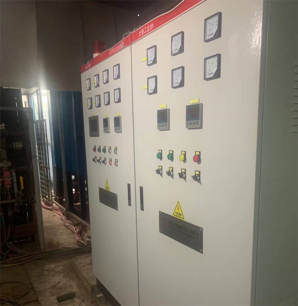 ���մ��¹��I(y��)�t���޹�˾�ڟo�a����{(di��o)ԇ500KW�_(t��i)܇�t��ɣ�